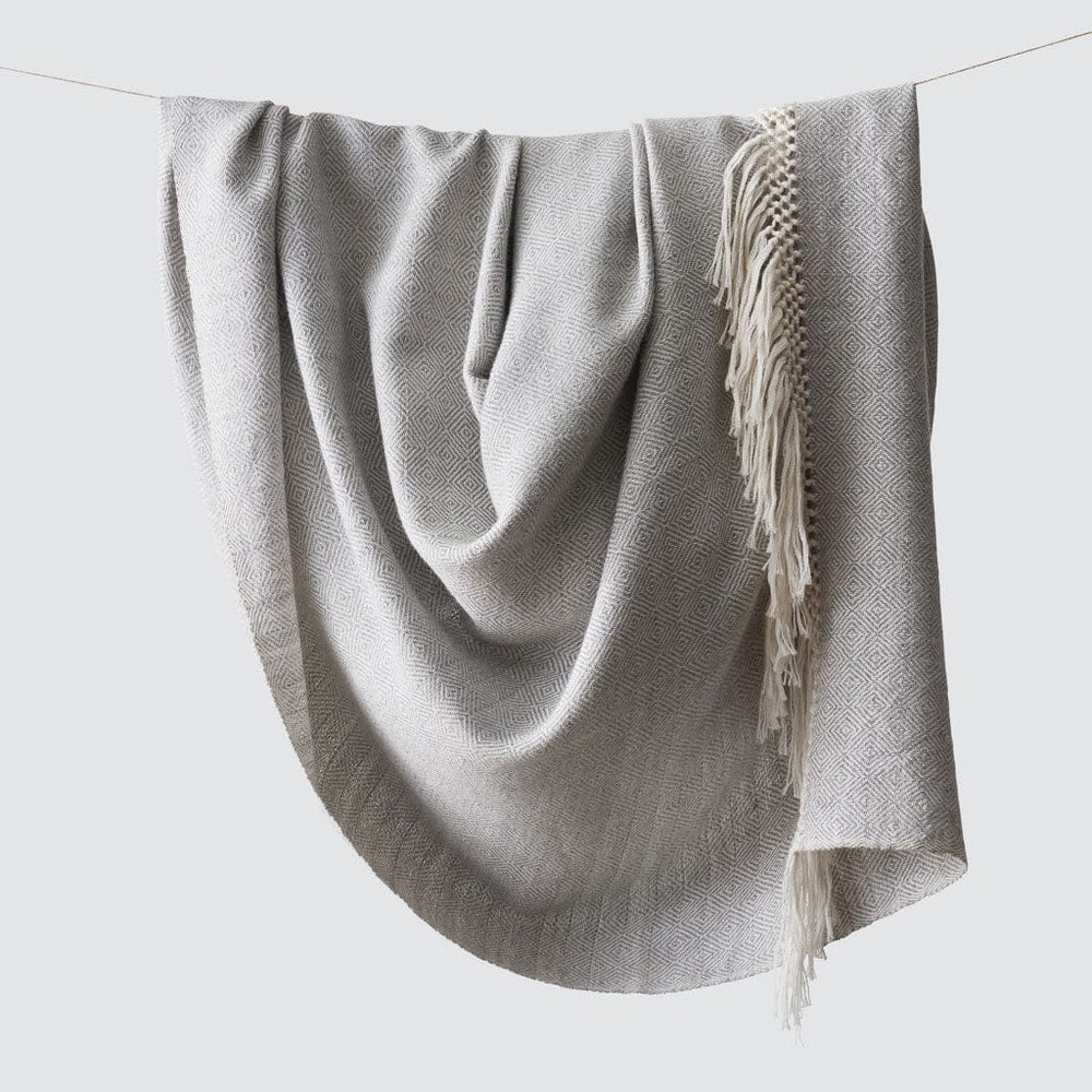 Diamanta Alpaca Throw - Dove Grey