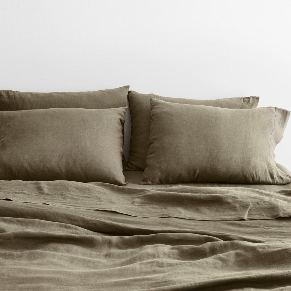 Stonewashed Linen Bed Bundle - Olive